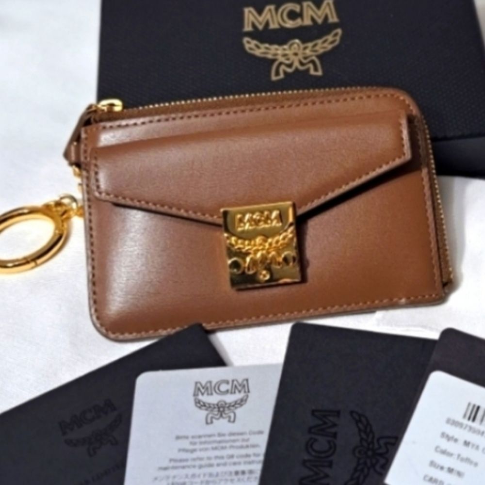 Authentic New MCM Tracy Zip Card Case in Spanish Leather